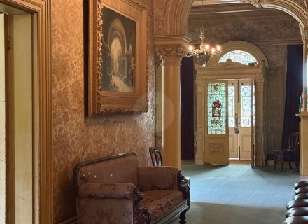 THE MANSION, ELSTERNWICK59
