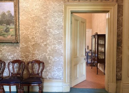 THE MANSION, ELSTERNWICK75