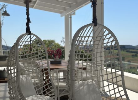 THE VIEW - HANGING CHAIRS