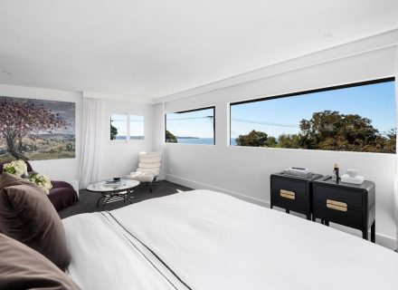 Takai, Palm Beach 27