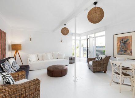 Takai, Palm Beach 9