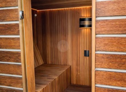 The Clubhouse, Elwood-2