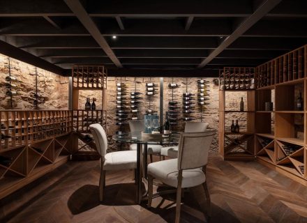 The Diplomat, Annandale 13