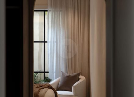 The Diplomat, Annandale 3