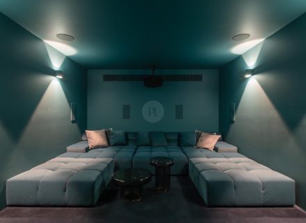 The Glass Tide, Bronte 10