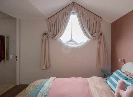 The Glass Tide, Bronte 24