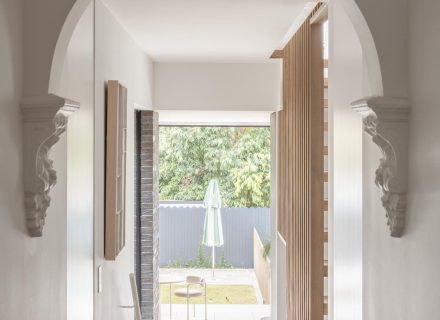 The Glass Tide, Bronte 6