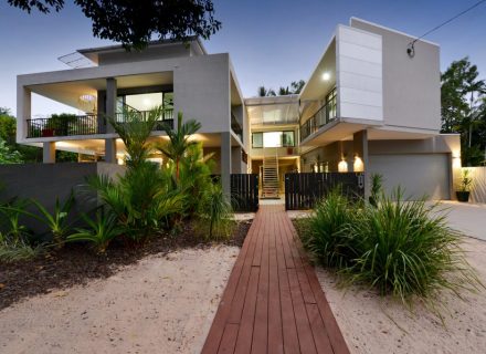 The-Port-Douglas-Beach-House-LR-112-1024x682-1.jpg