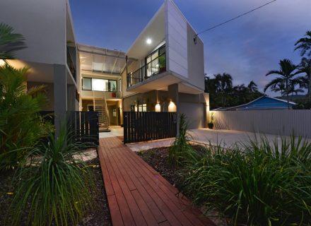 The-Port-Douglas-Beach-House-LR-115-1024x682-1.jpg