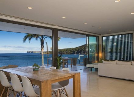 dining space outdoor area