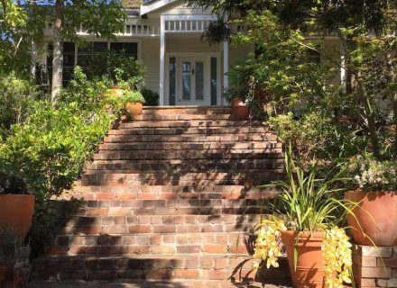 Valler-House-Bayview-entrence-steps.jpg
