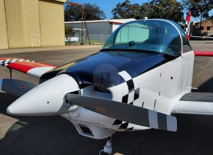 Victa Airtourer aerobatic plane (2)