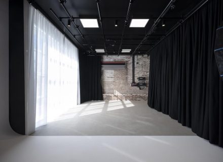 Vienna Studio, Crows Nest 38