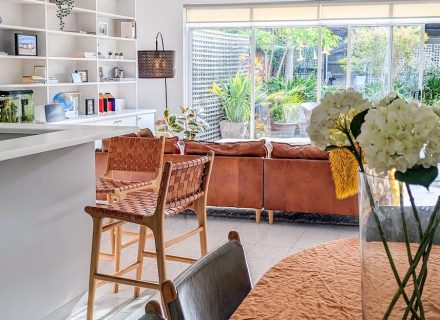 Wallflower, Toorak 43