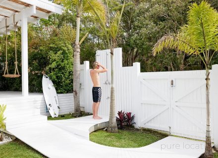 White-Haven-Byron-Bay-Byron-Bay-outdoor-shower-1.jpg