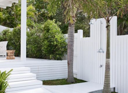 White-Haven-Byron-Bay-Byron-Bay-outdoor-shower.jpg