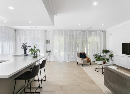 White Pearl, Mt Lawley 1