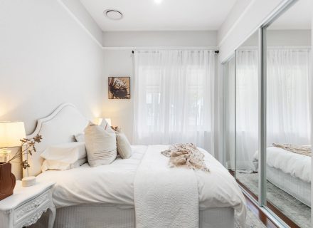 White Pearl, Mt Lawley 3