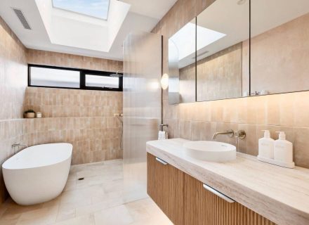 Wide Acre Lodge, Daylesford-23