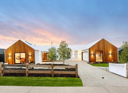 facade garage driveway