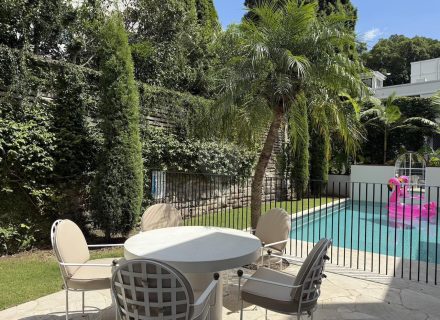 belle rives POOL12