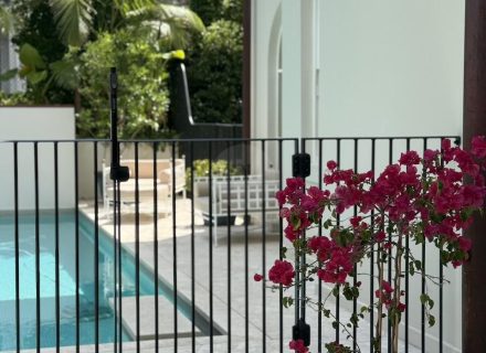 belle rives POOL22