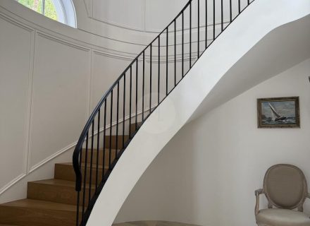 belle rives STAIRCASE8